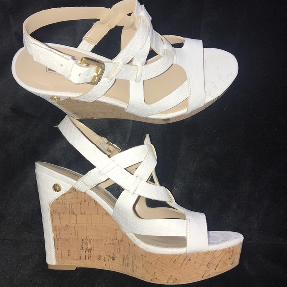 Guess Shoes - ⚪️GUESS Wedges⚪️